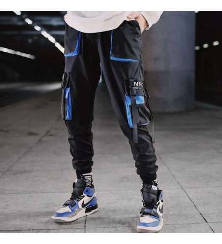 Calça Básica Jogger Streetwear Masculina com Bolsos Cargo TechWear