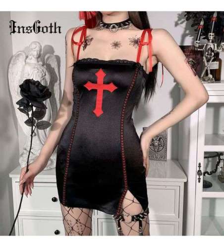 Vestido Curto com Sad Girl Abertura Lateral Gótico Vampira Liso Crucifixo