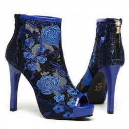 Sapato Alto de Renda Floral Elegante Azul SantoGato