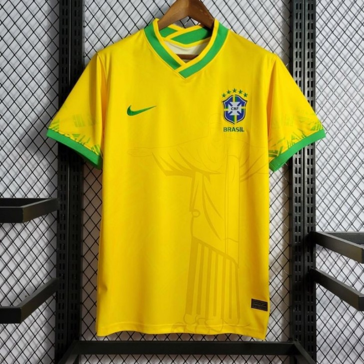 Camisa de Futebol Brasil Amarela Concept Nike Cristo Redentor Tamanho GG  Cores Amarelo