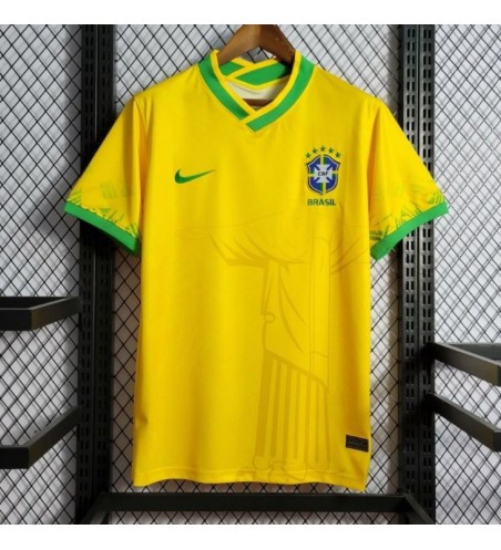 Camisa de Futebol Brasil Amarela Concept Nike Cristo Redentor